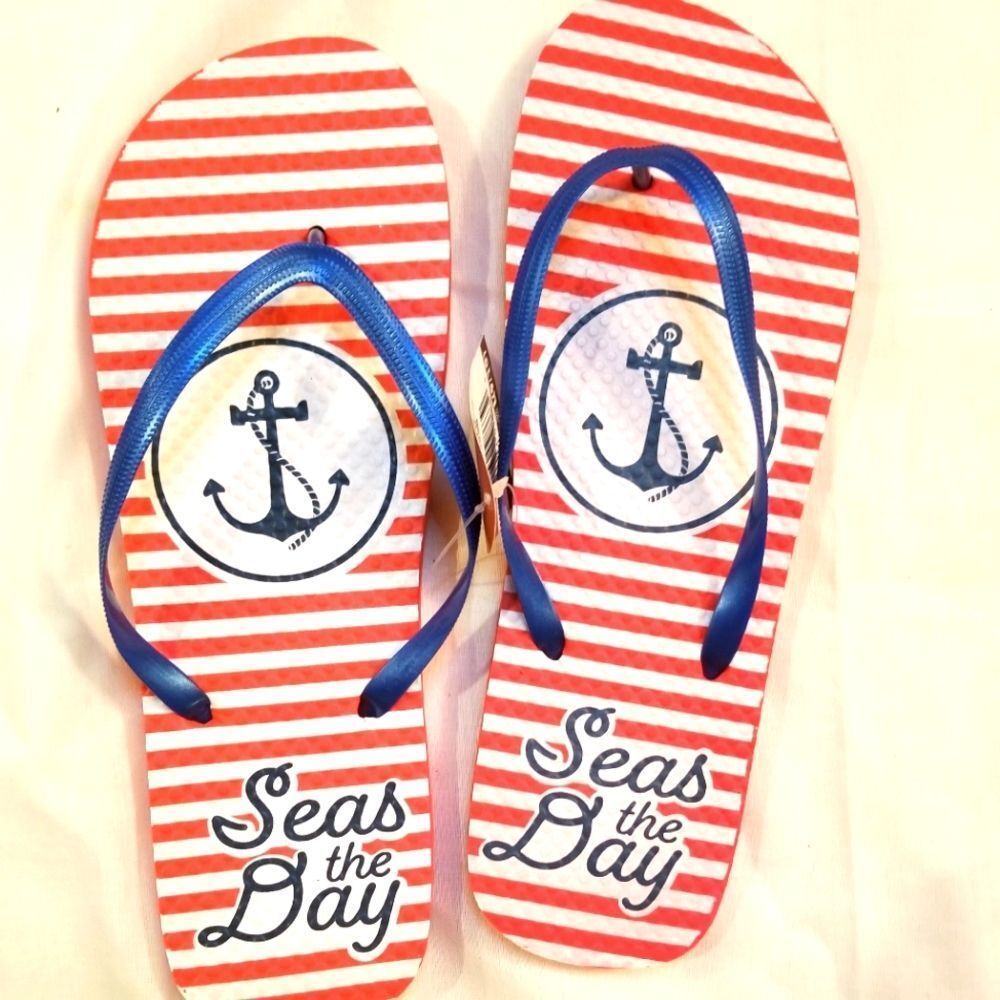 SEAS THE DAY FLIP FLOPS SIZE 9/10
